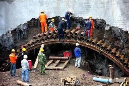 宣化隧道钢花管支护案例